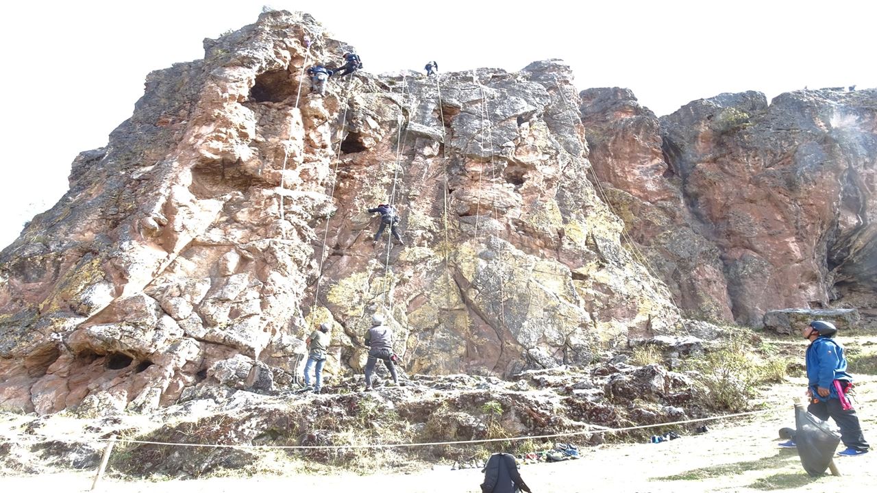 Balcony Of The Devil Rock Climbing (4)