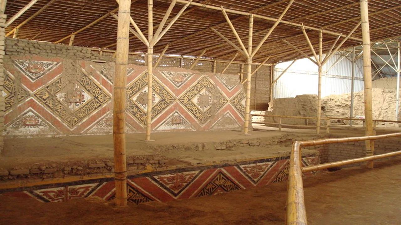 Templos Do Sol E Da Lua Do Porto Salaverry foto 7