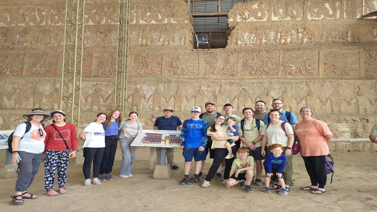 Templos Do Sol E Da Lua Do Porto Salaverry foto 5