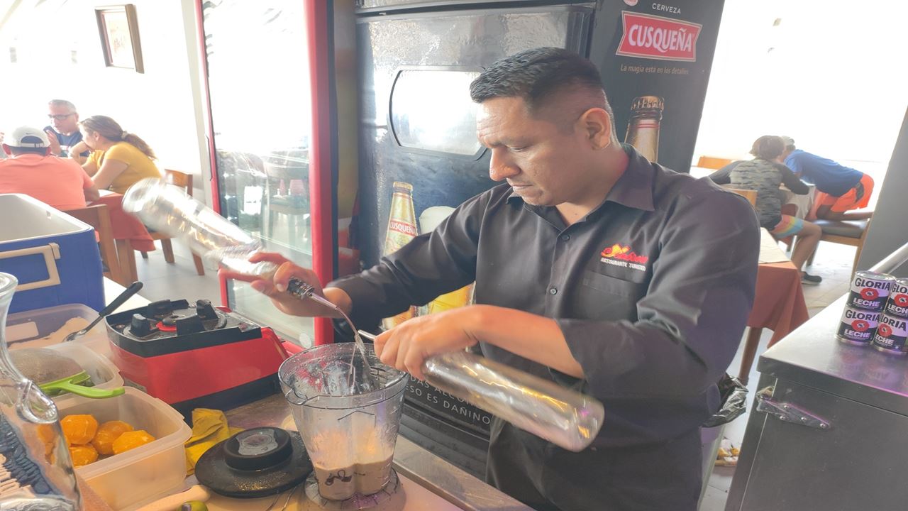 Templos Do Sol E Da Lua Do Porto Salaverry foto 10