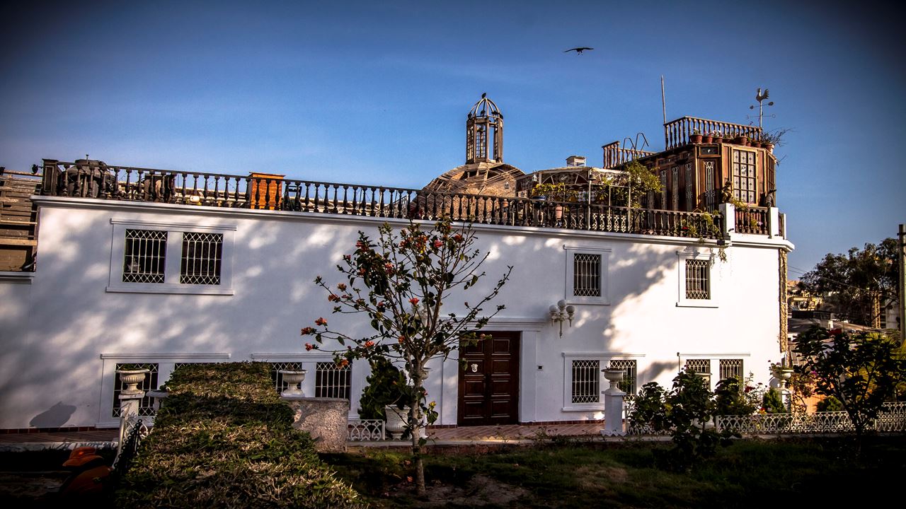 Pachacamac Ruins And Barranco (1)
