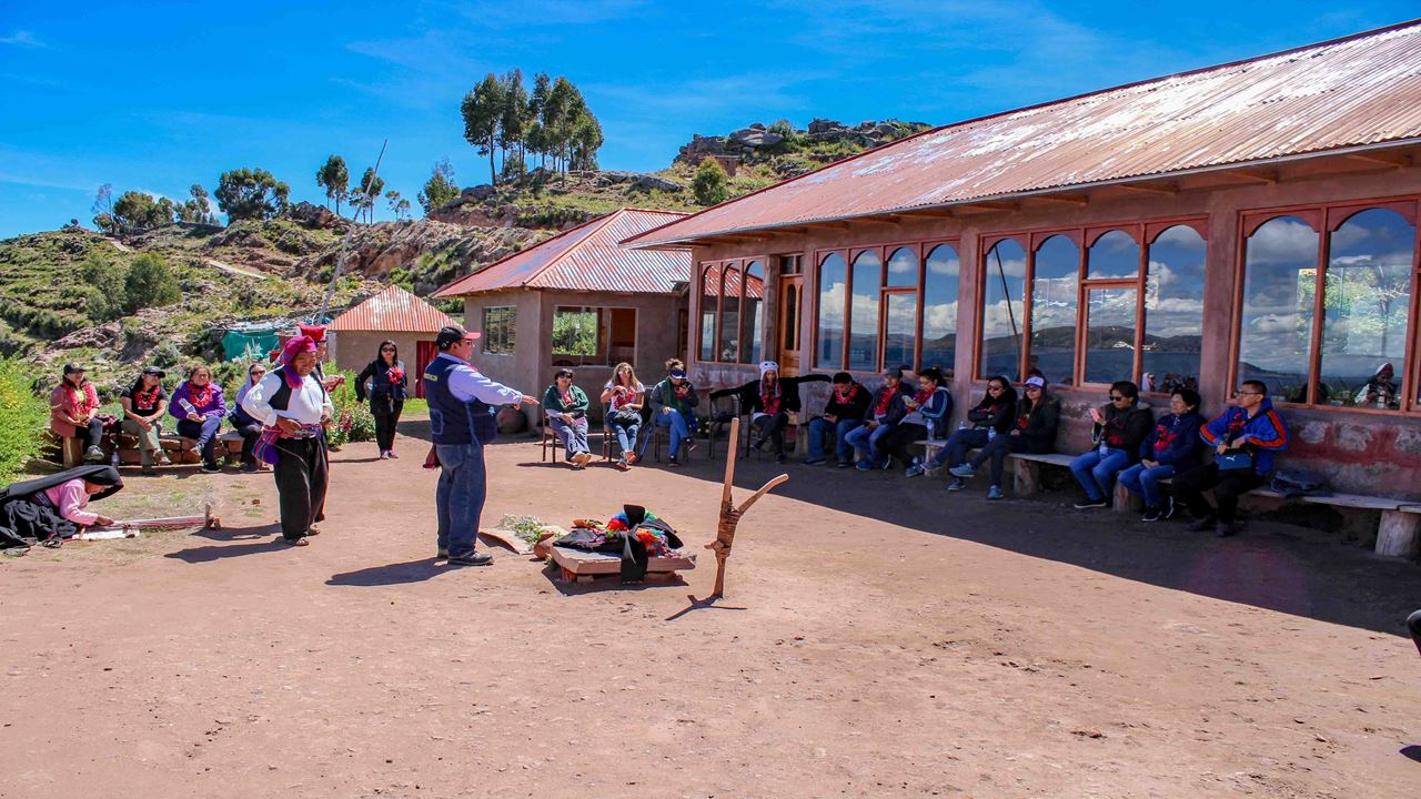 Tour Islas Del Titicaca - Uros, Amantani Y Taquile foto 5