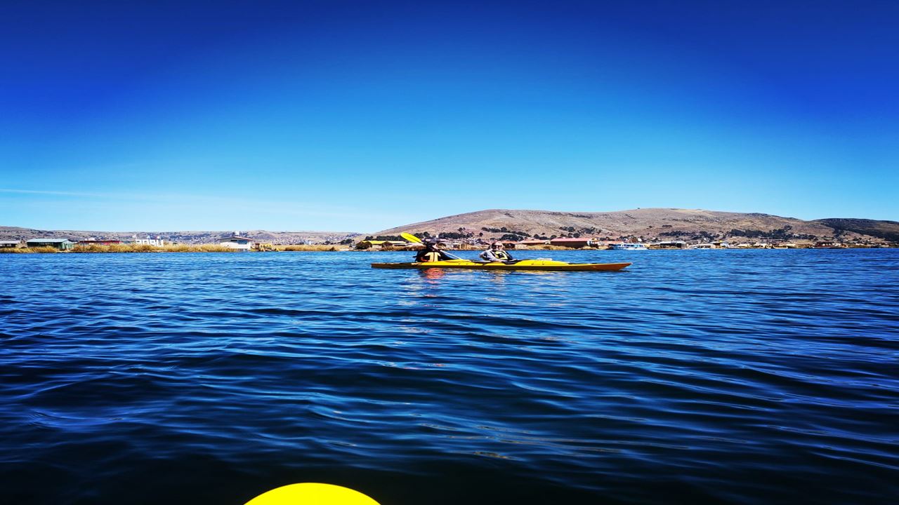 Tour En Kayak Por Uros Con Estadía En La Isla Amantani foto 8