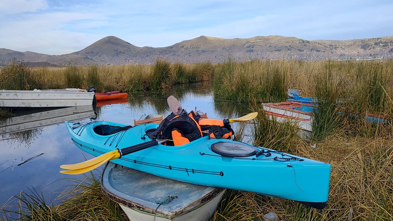 Tour En Kayak Por Uros Con Estadía En La Isla Amantani foto 4