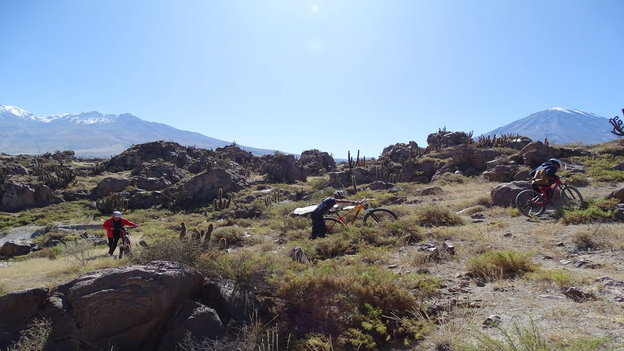 Passeio De Bicicleta Pelo Parque Las Rocas E Vale Chilina foto 3