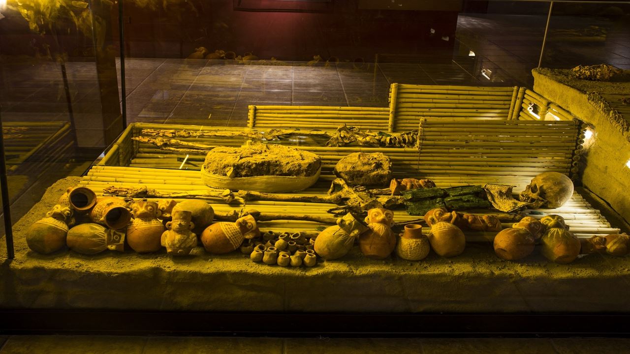 Túmulo Do Rei De Sipan E Museu De Sitio Huaca Rajada foto 10