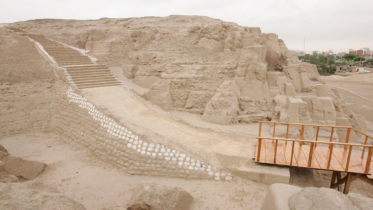 Huaca Pucllana And Mateo Salado (5)