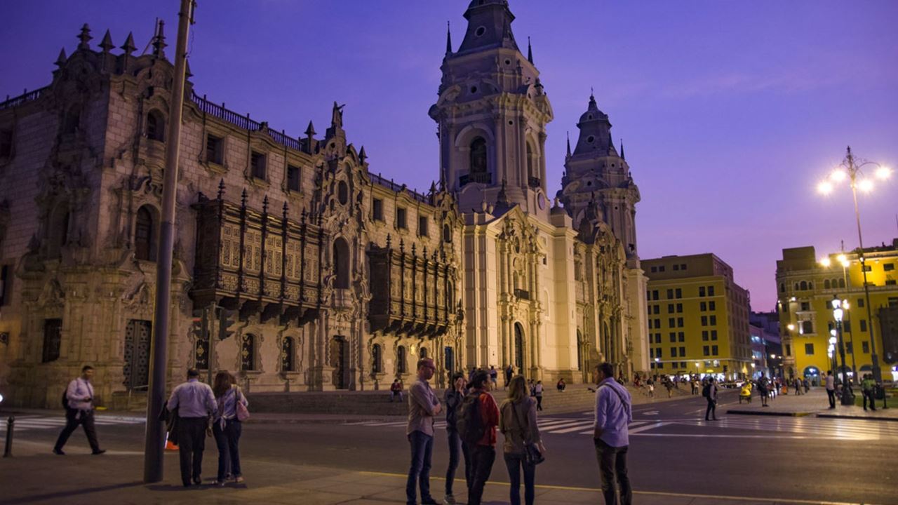 Street Food In The Historic Center (4)