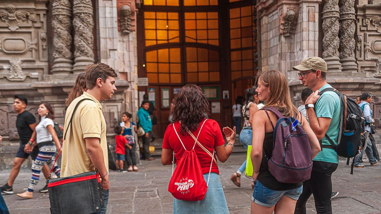 Street Food In The Historic Center (8)
