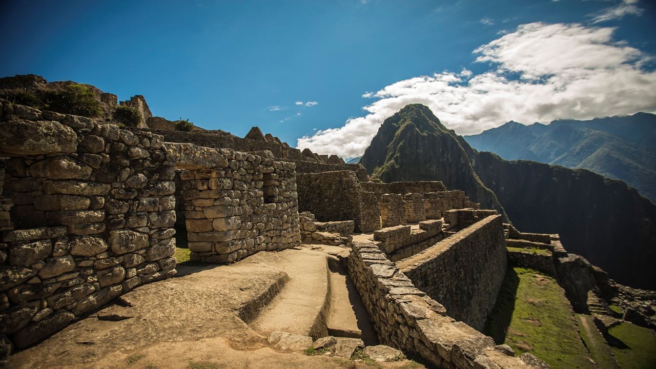 Machu Picchu Full Day Tour Train From Ollantaytambo (3)