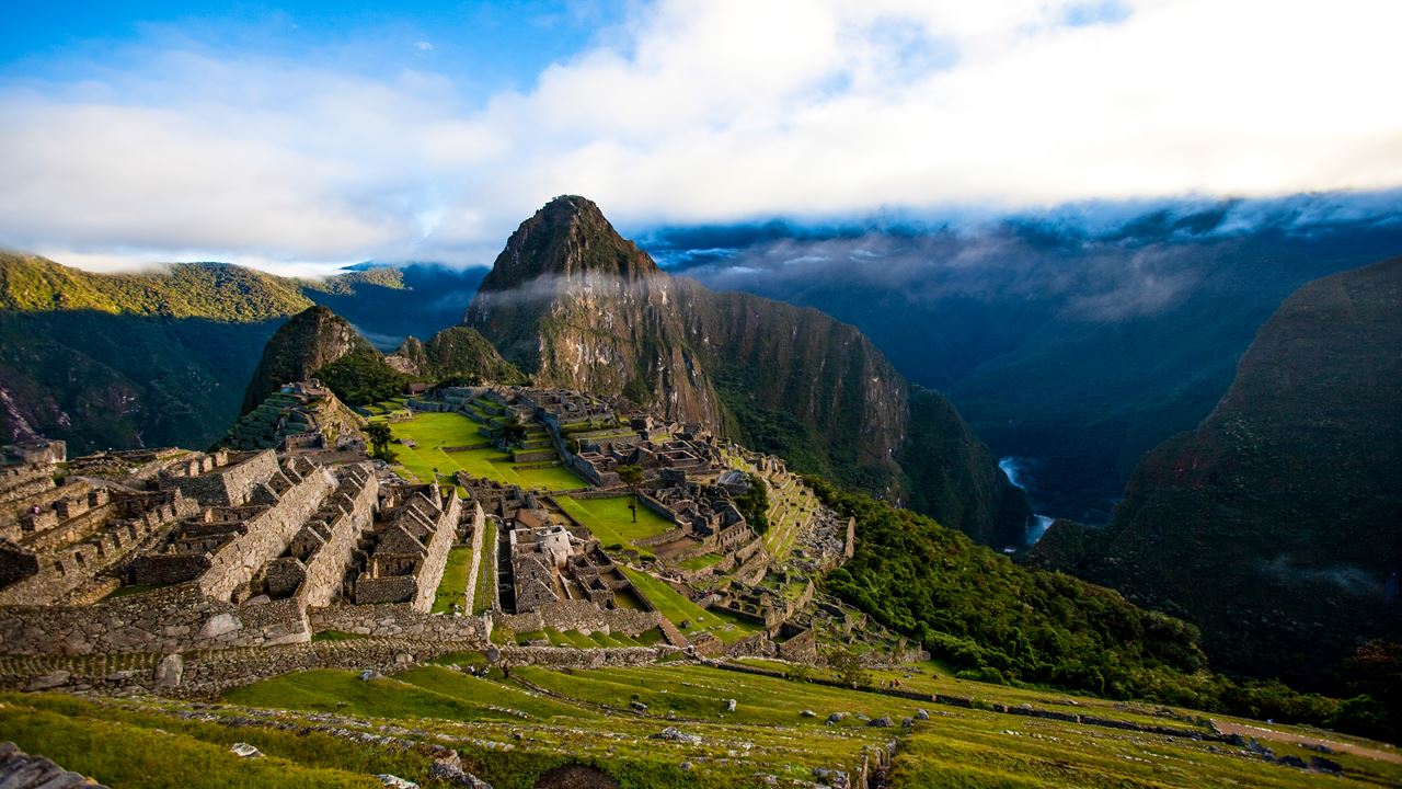 Machu Picchu Full Day Tour Train From Ollantaytambo (7)