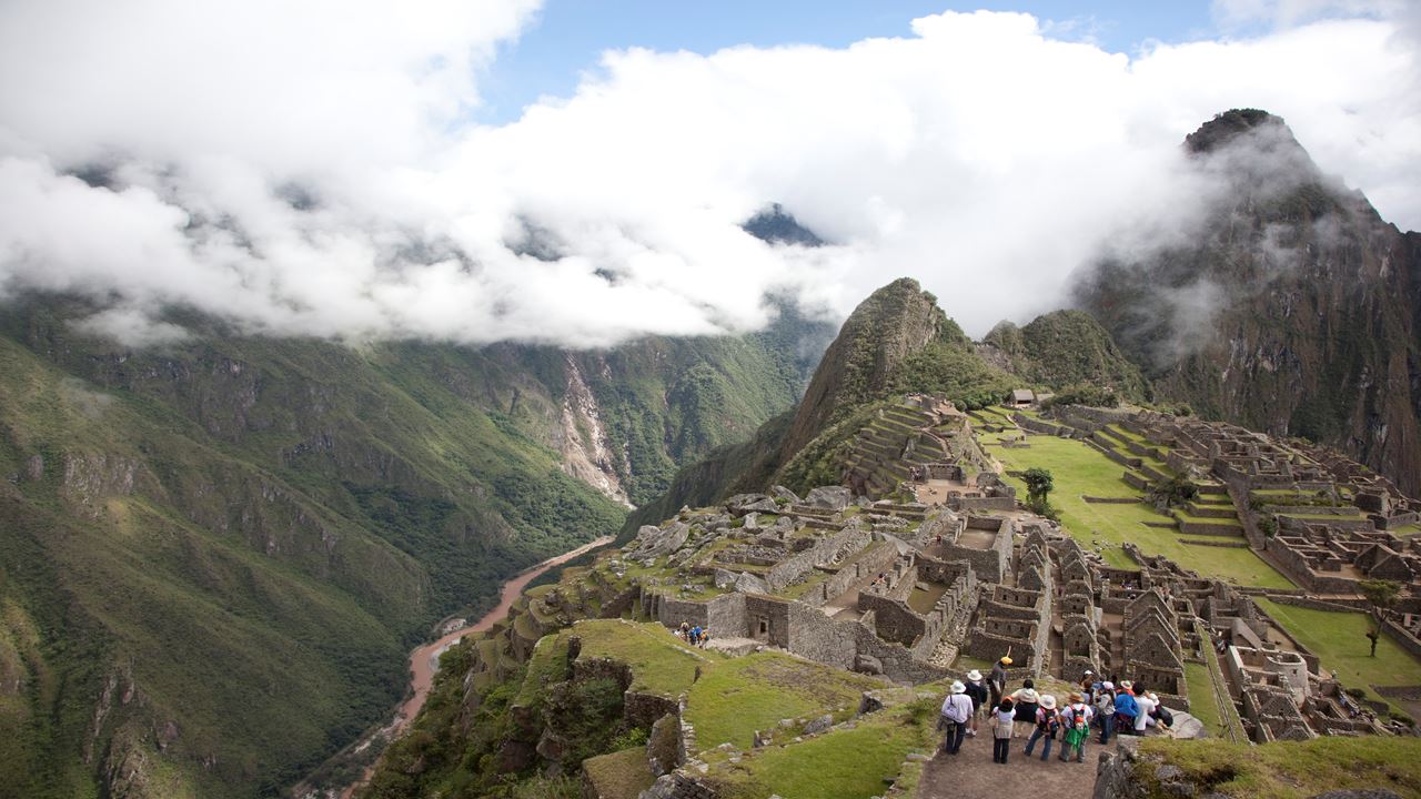 Machu Picchu Full Day Tour Train From Ollantaytambo (4)