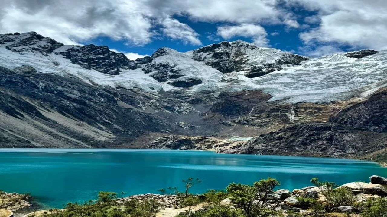 Rocutuyoc Lake Trek foto 1