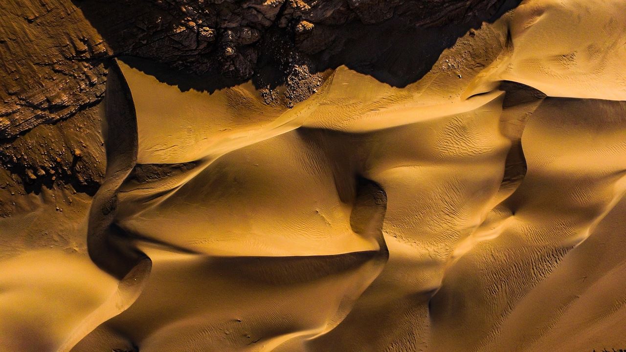 Buggy And Sandboard In The Desert foto 5