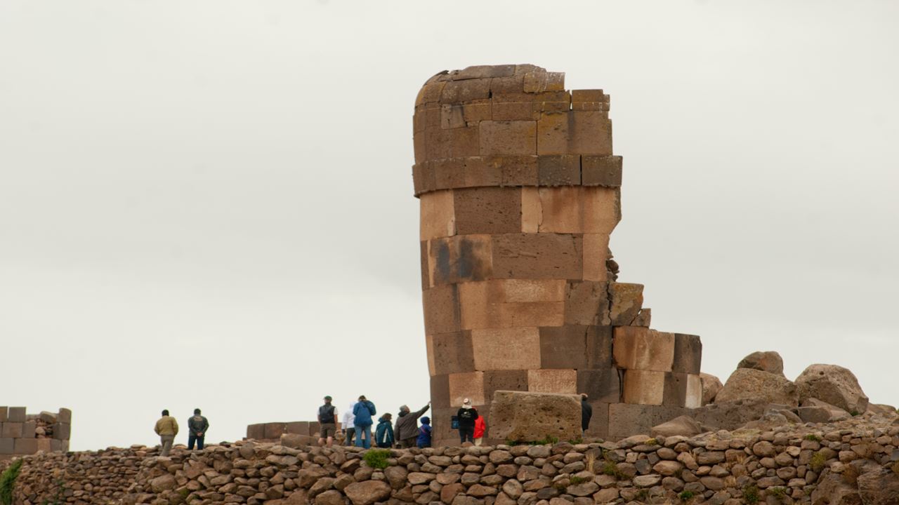 Tour To Sillustani Pre Inca Tombs foto 3