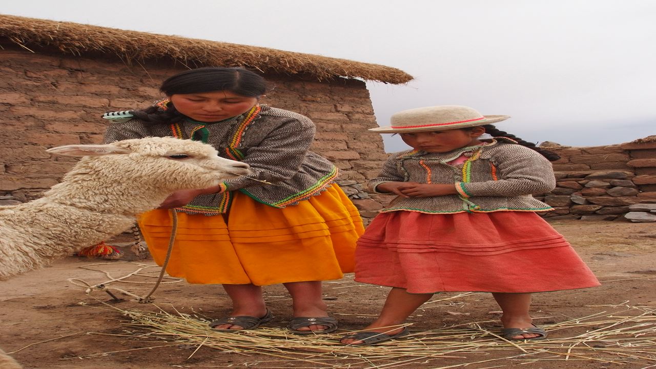 Tour To Sillustani Pre Inca Tombs foto 9