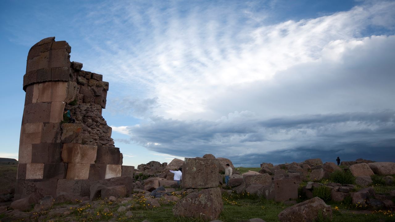 Tour To Sillustani Pre Inca Tombs foto 6